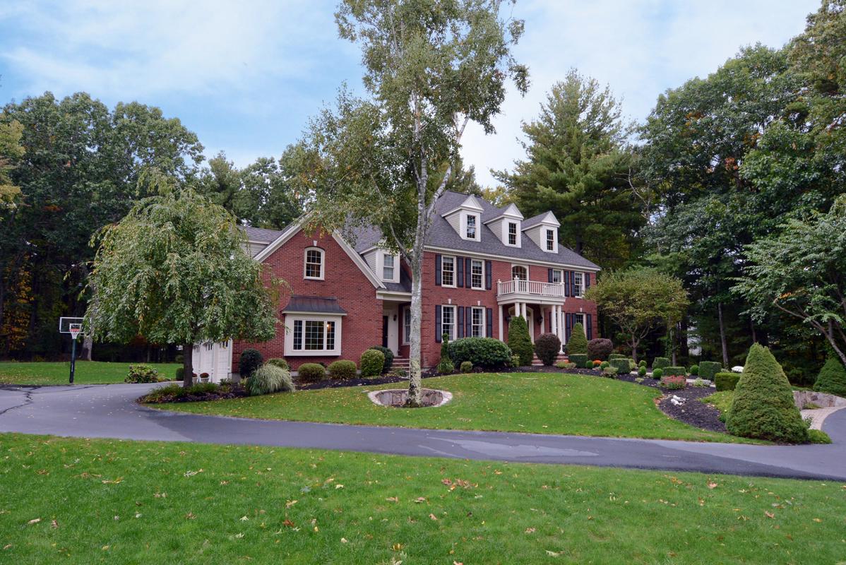 A BEAUTIFUL ESTATE HOME