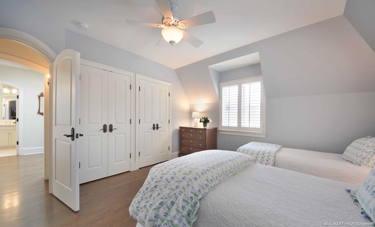 JAMES LADUKE CUSTOM HOME Illinois Luxury Homes Mansions For Sale