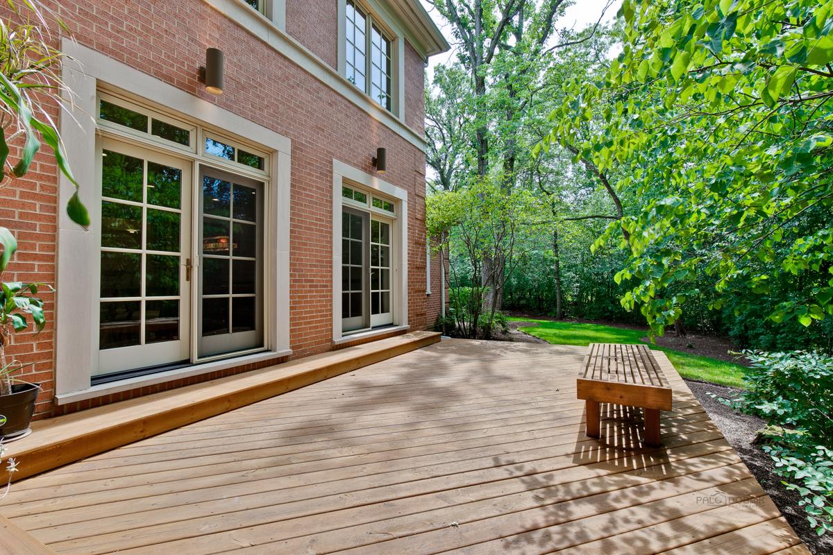 HOUSE ON A PRIVATE WOODED LOT Illinois Luxury Homes Mansions For