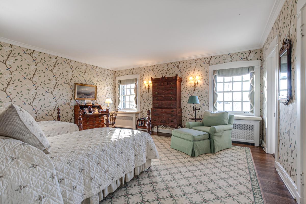 EXCEPTIONAL LAKE FOREST ESTATE Illinois Luxury Homes Mansions For