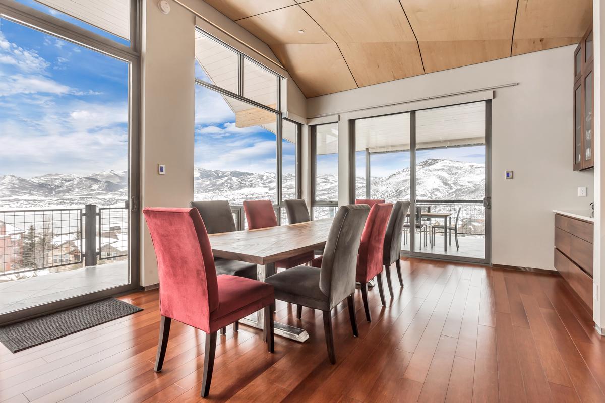 UNEQUALED CONTEMPORARY DESIGN | Utah Luxury Homes | Mansions For Sale