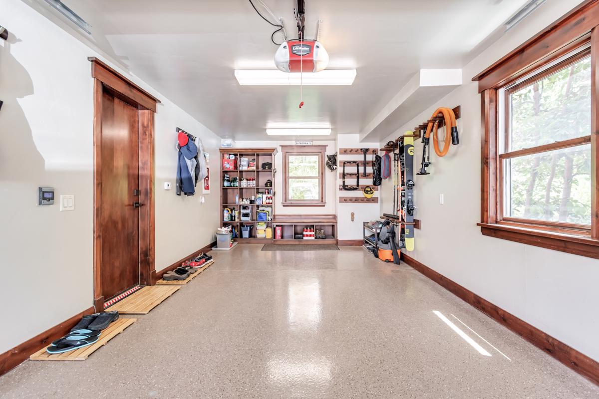 Luxury properties 旧城后院最好的上主干道