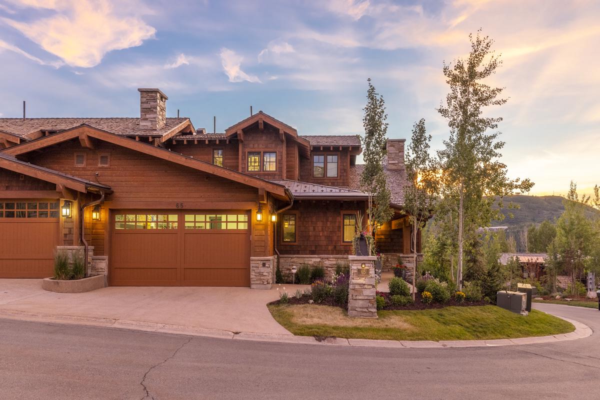 DESIGNER DEER VALLEY SKIIN AND OUT CONDO Utah Luxury Homes