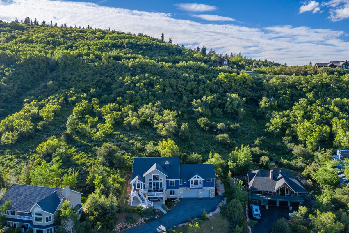 MOUNTAIN CONTEMPORARY LUXURY IN JEREMY RANCH Utah Luxury Homes