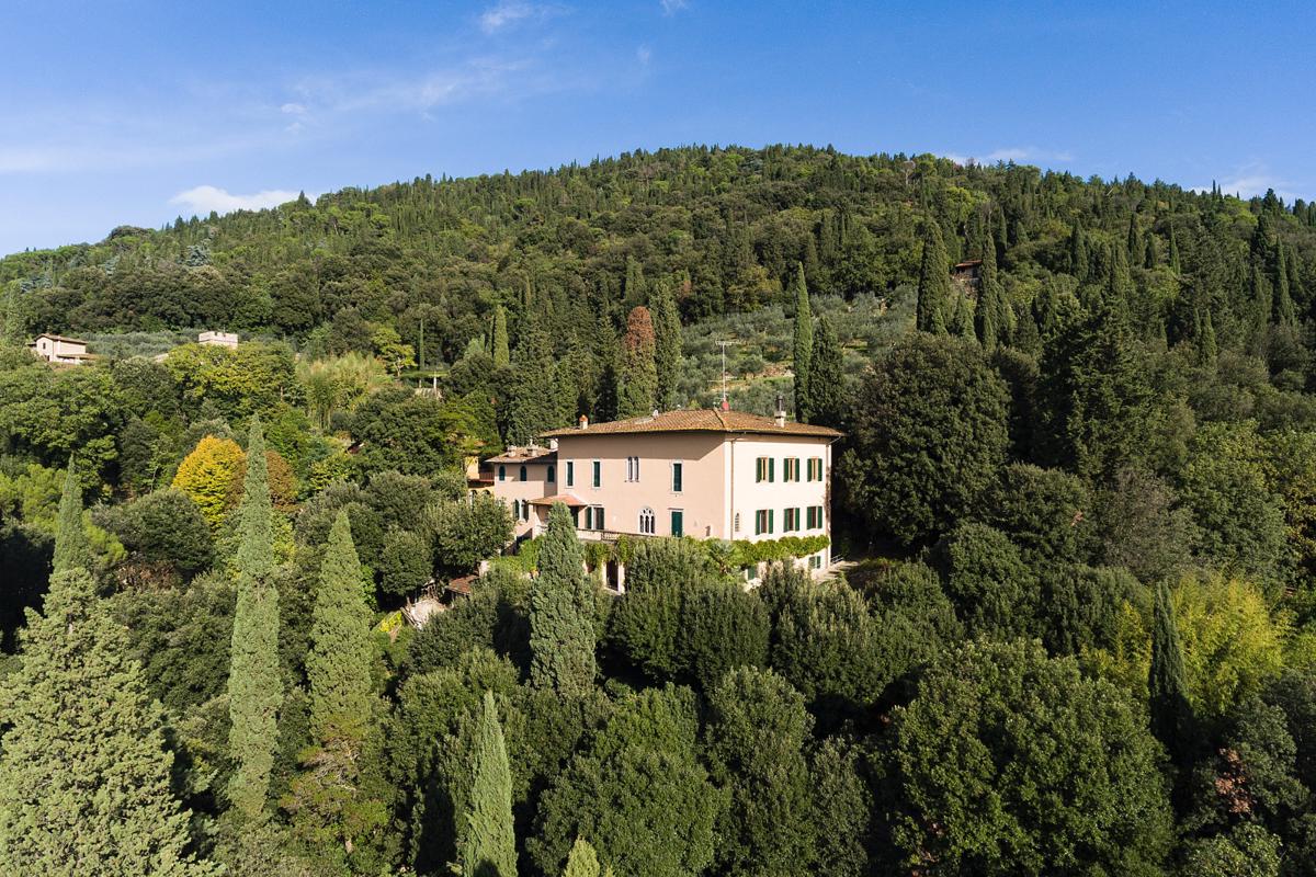 PRESTIGIOUS 15TH CENTURY VILLA IN THE HILLS OF FIESOLE Italy Luxury
