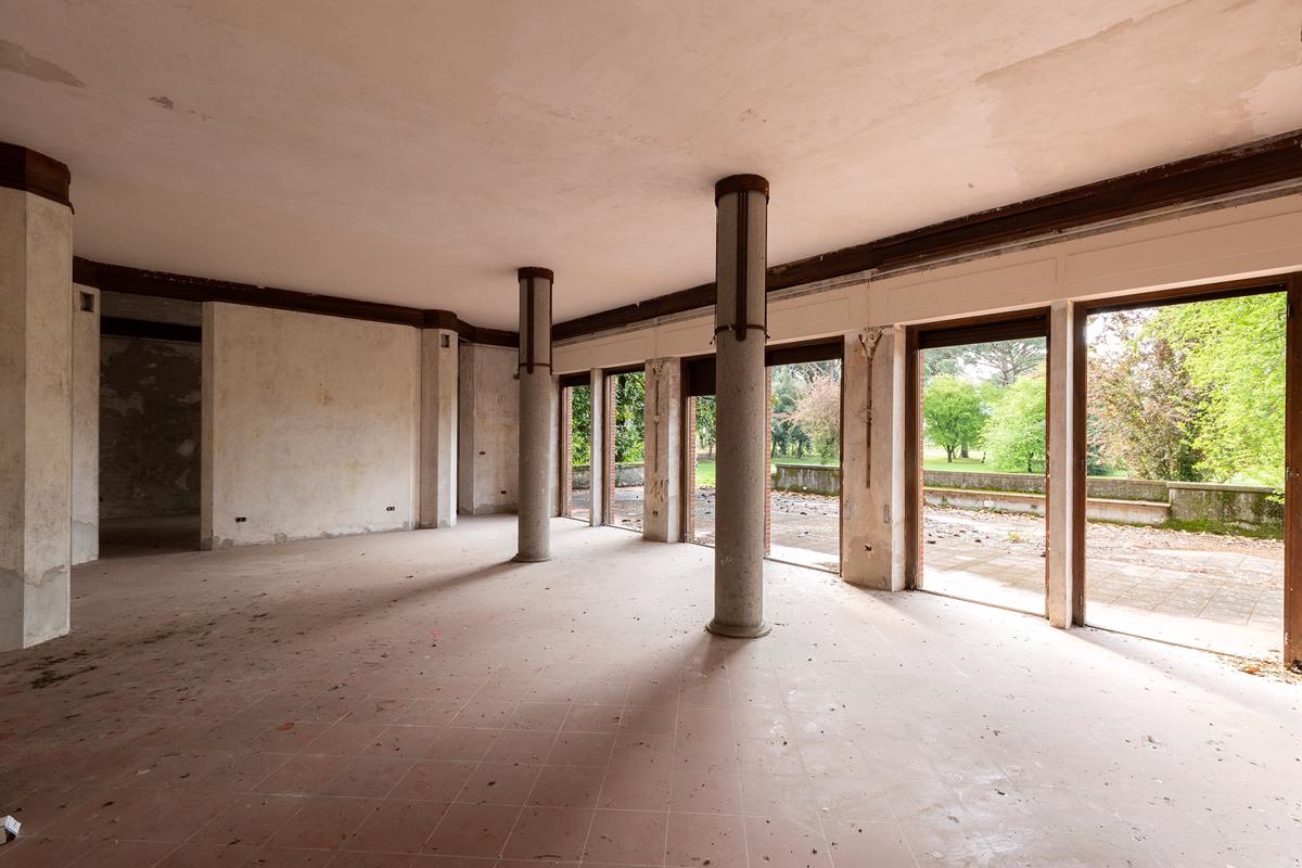 托斯卡纳的美丽历史别墅，带公园出售 luxury homes