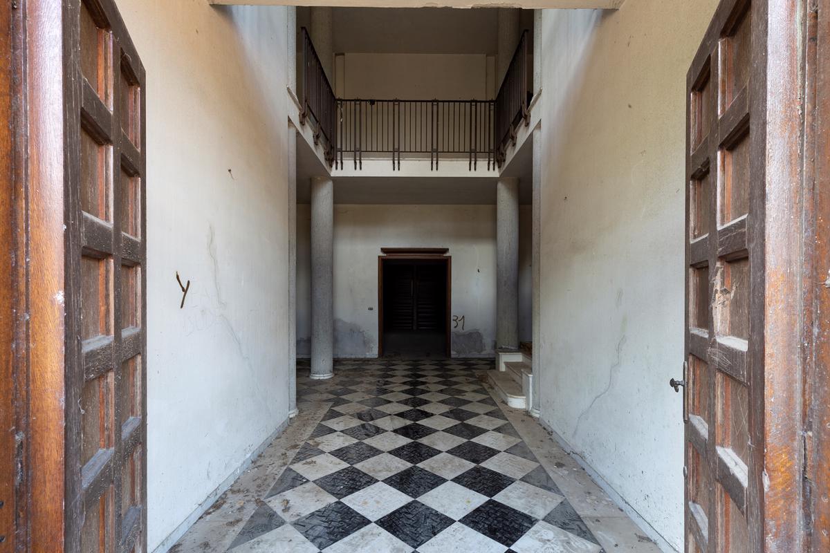 托斯卡纳的美丽历史别墅，带公园出售 luxury real estate