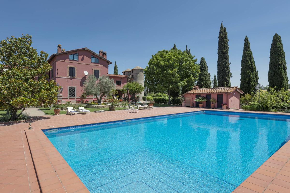 PARK LIKE VILLA IN CASSIA Italy Luxury Homes Mansions For Sale