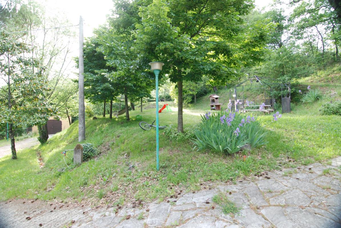 Luxury properties 位于菲索莱山上全景的农舍