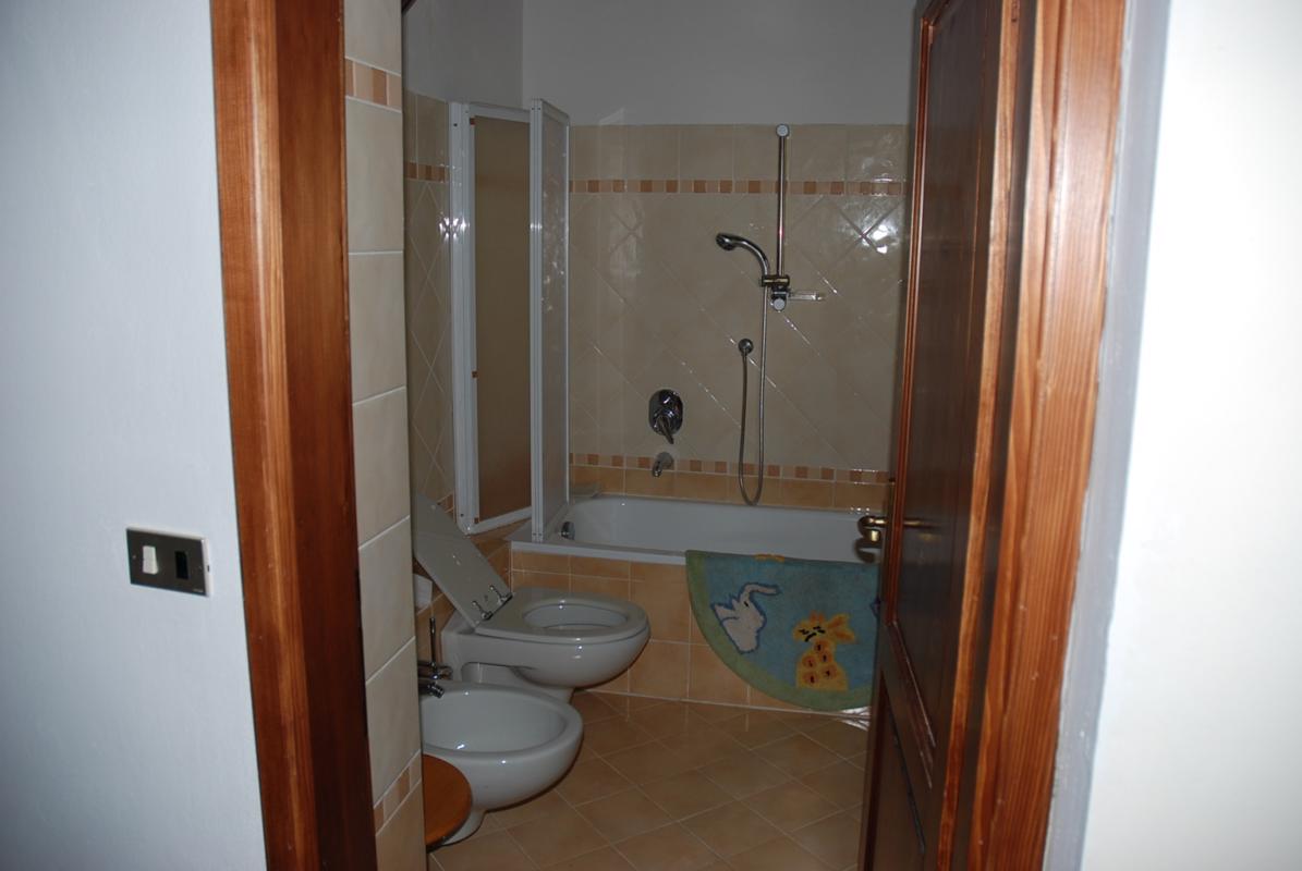 Luxury properties 位于菲索莱山上全景的农舍