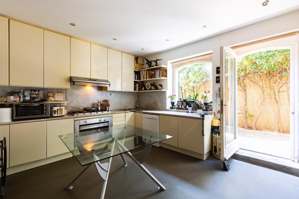 Luxury properties 利沃诺 — 托斯卡纳海边的美丽别墅