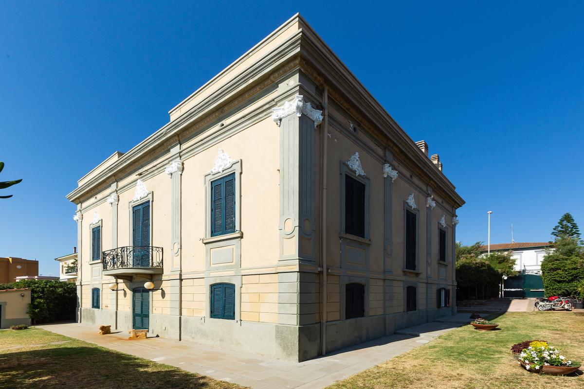 Luxury properties 利沃诺 — 托斯卡纳海边的美丽别墅