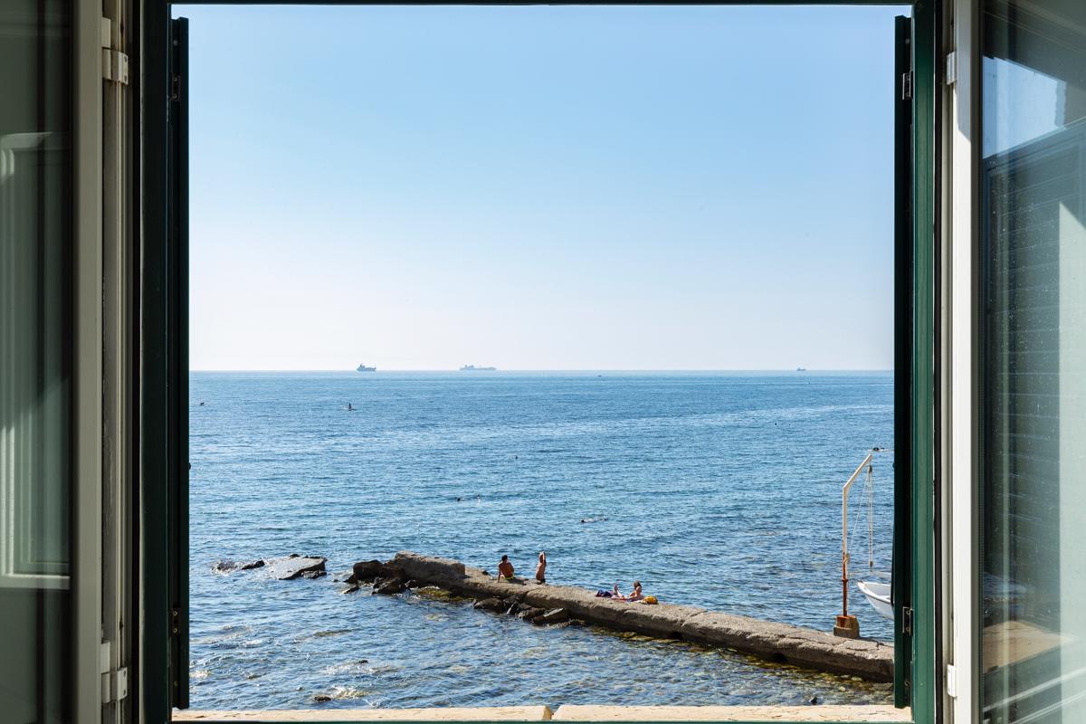 Luxury real estate 利沃诺 — 托斯卡纳海边的美丽别墅