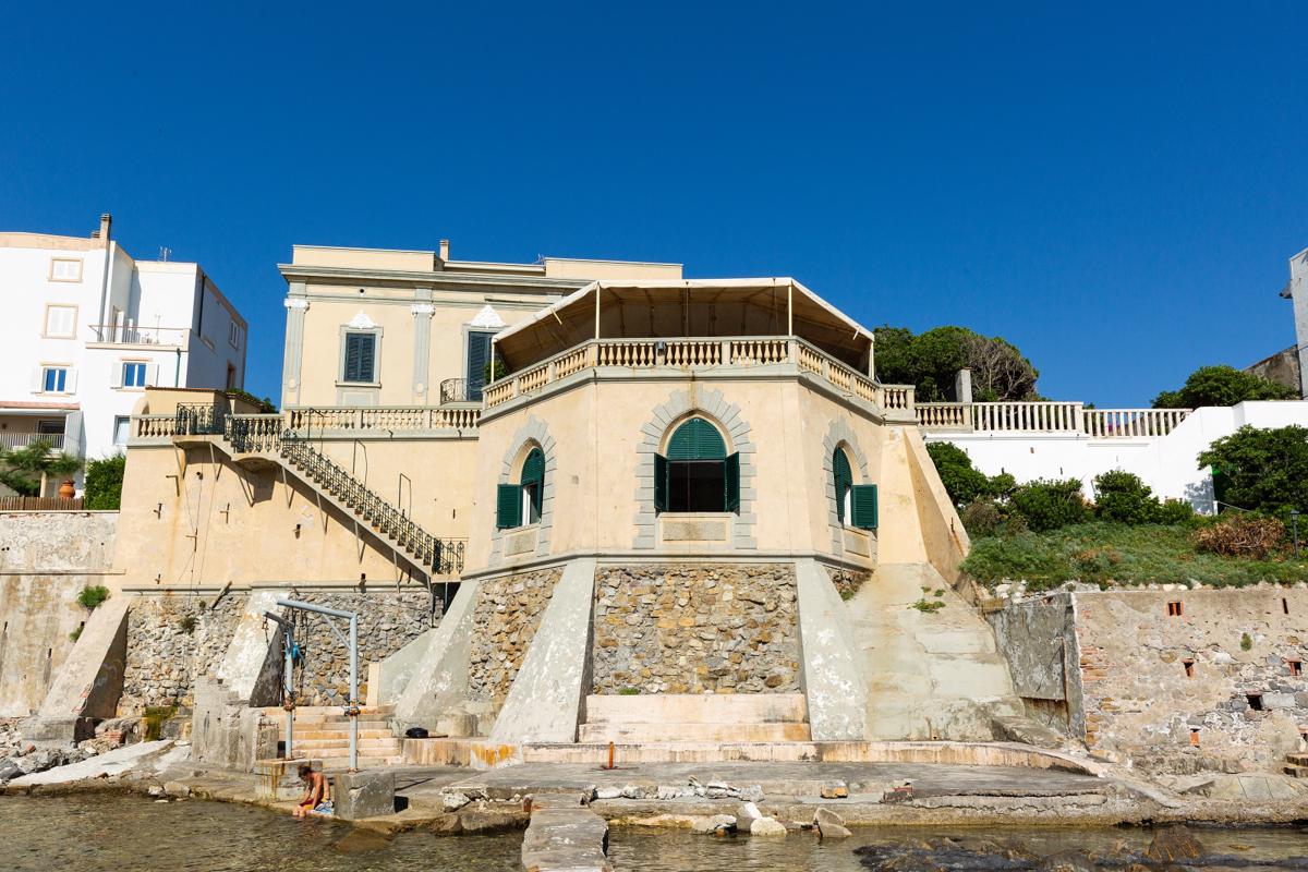 利沃诺 — 托斯卡纳海边的美丽别墅 luxury real estate