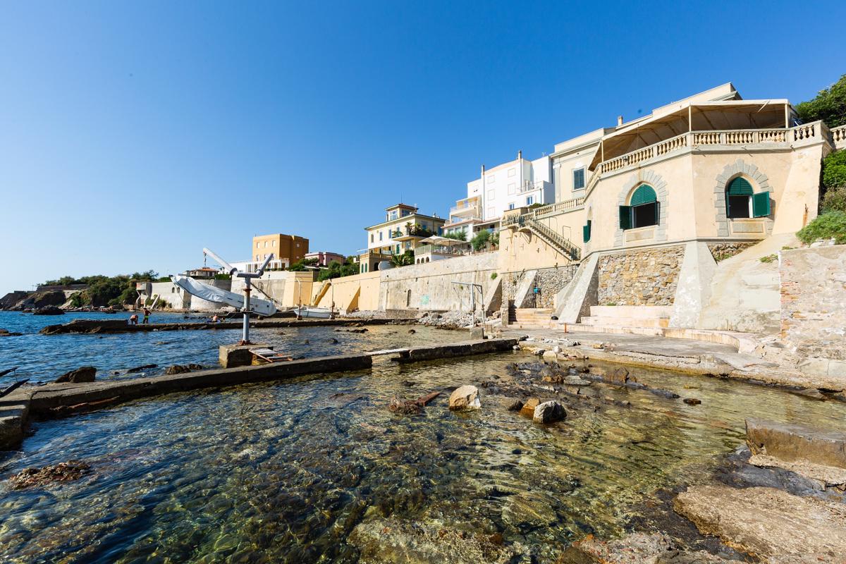 利沃诺 — 托斯卡纳海边的美丽别墅 mansions