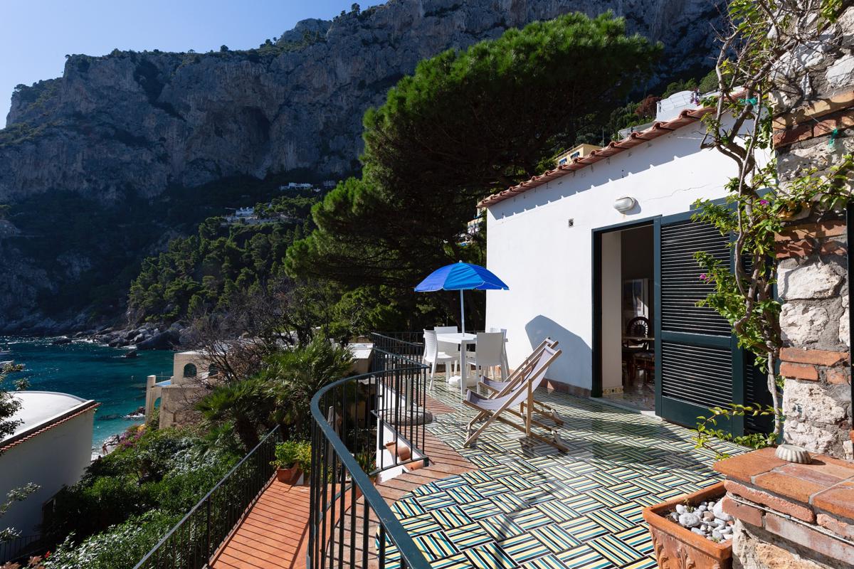 BEAUTIFUL VILLA IN CAPRI OVERLOOKING THE SEA Italy Luxury Homes