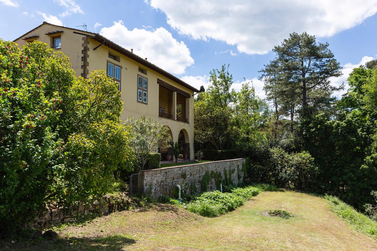 EXCLUSIVE VILLA FOR SALE NEAR FLORENCE Italy Luxury Homes Mansions