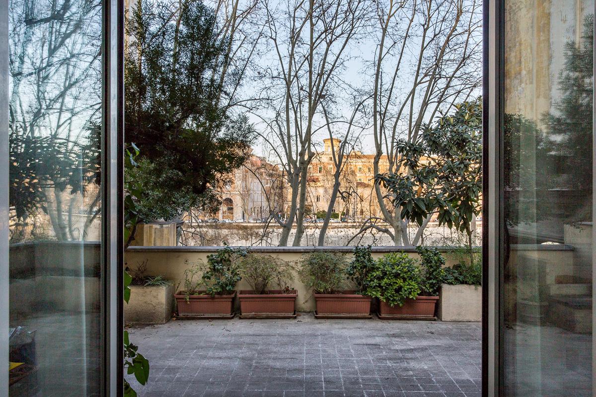PRESTIGIOUS APARTMENT IN TRASTEVERE ROME Italy Luxury Homes