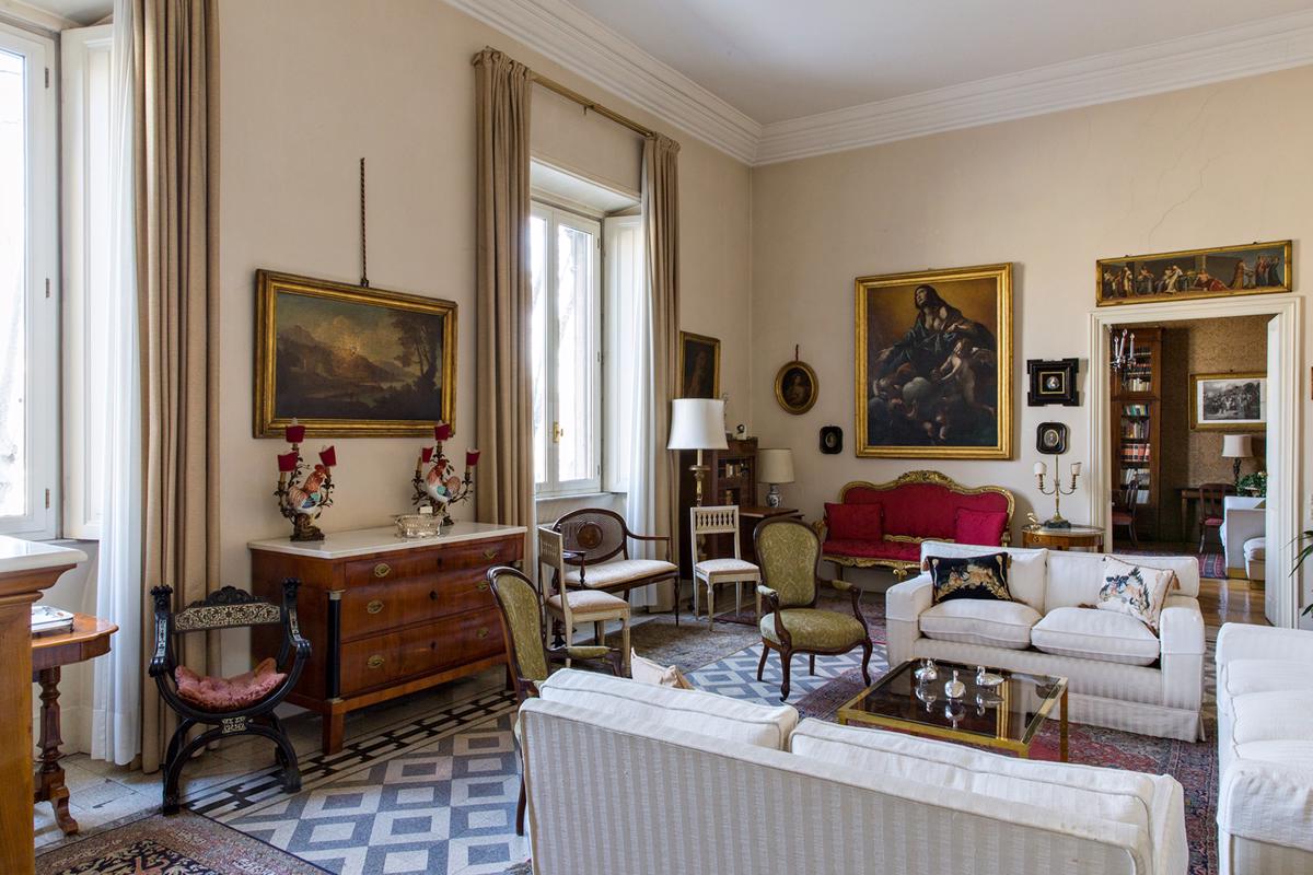 PRESTIGIOUS APARTMENT IN TRASTEVERE ROME Italy Luxury Homes