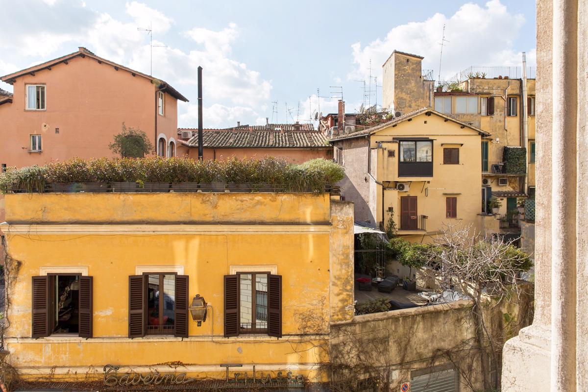 PRESTIGIOUS APARTMENT IN TRASTEVERE ROME Italy Luxury Homes