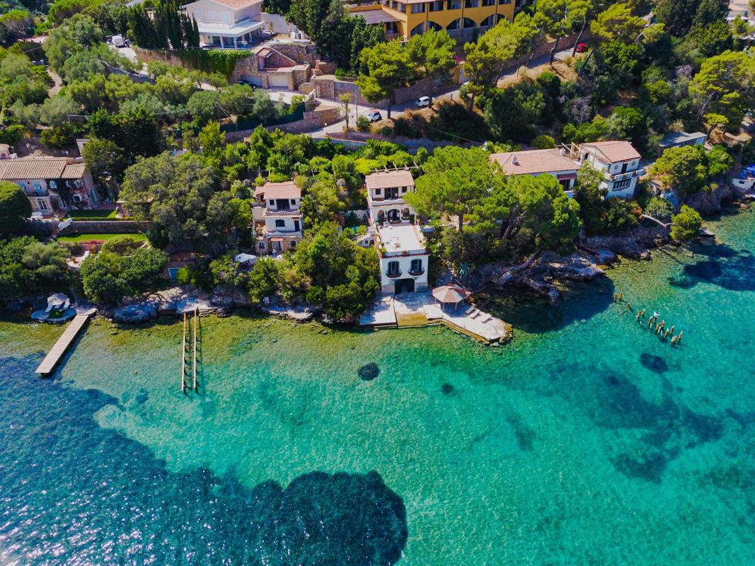 PRESTIGIOUS VILLA WITH A PRIVATE BEACH IN MONTE ARGENTARIO Italy
