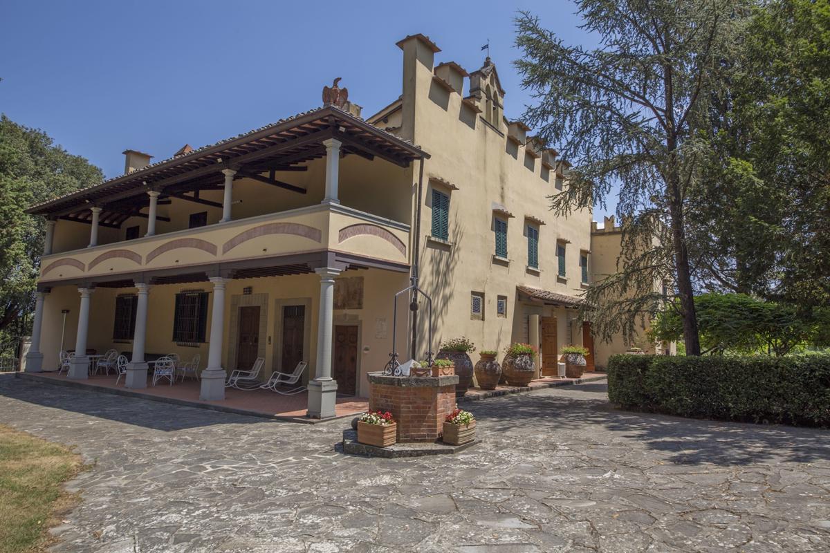BEAUTIFUL RENAISSANCE VILLA NEAR FLORENCE Italy Luxury Homes