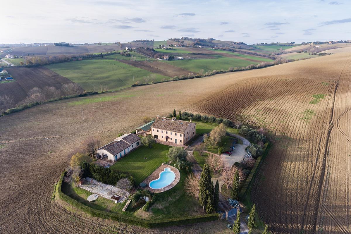 ANTIQUE FARMHOUSE WITH GARDEN AND POOL IN MARCHE REGION Italy Luxury