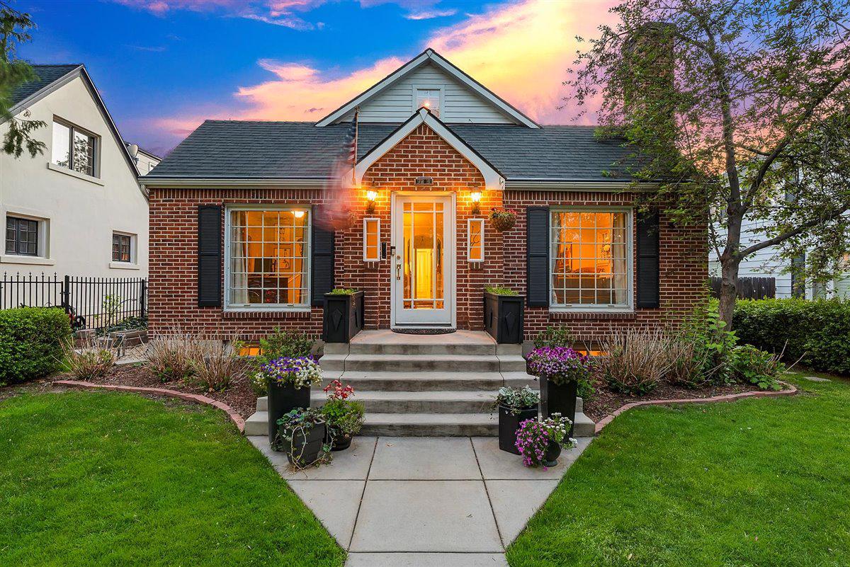 HISTORIC DISTRICT ESTATE