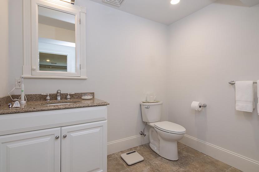 Winnapaug Cottages Rhode Island Luxury Homes Mansions For Sale