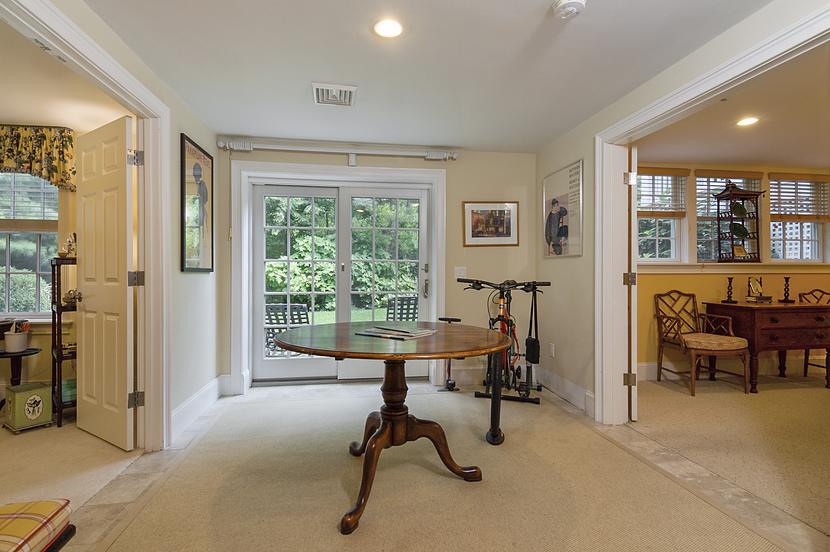Winnapaug Cottages Rhode Island Luxury Homes Mansions For Sale