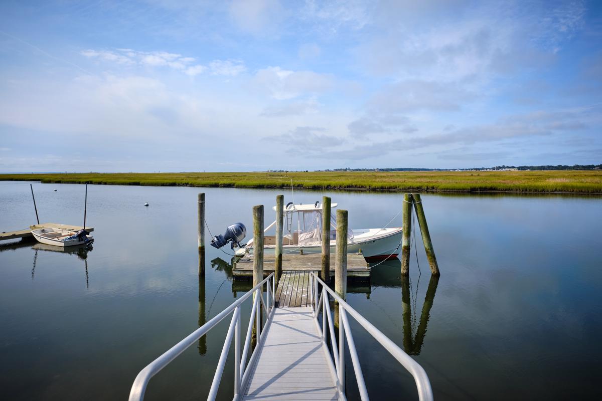 CONTEMPORARY HOME WITH DEEP WATER DOCK Connecticut Luxury Homes
