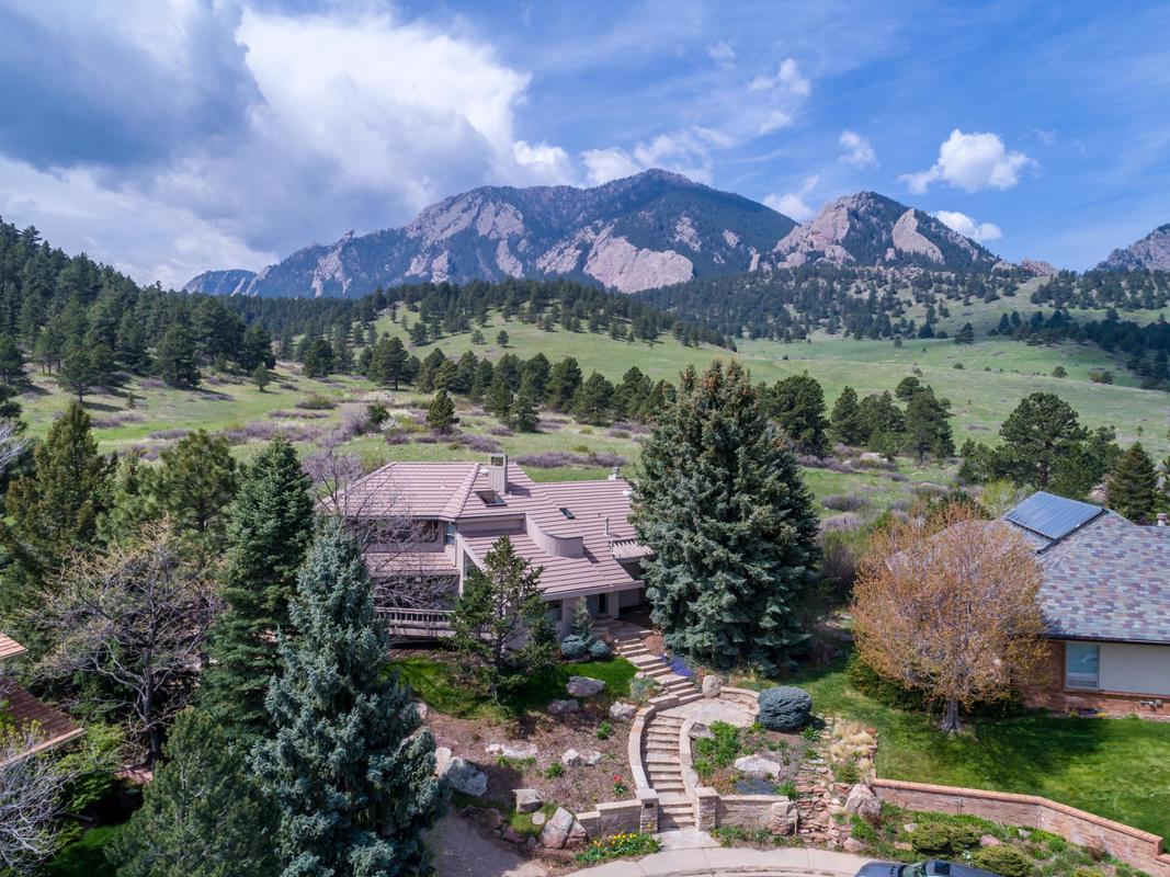ONE OF THE BEST SETTINGS IN BOULDER