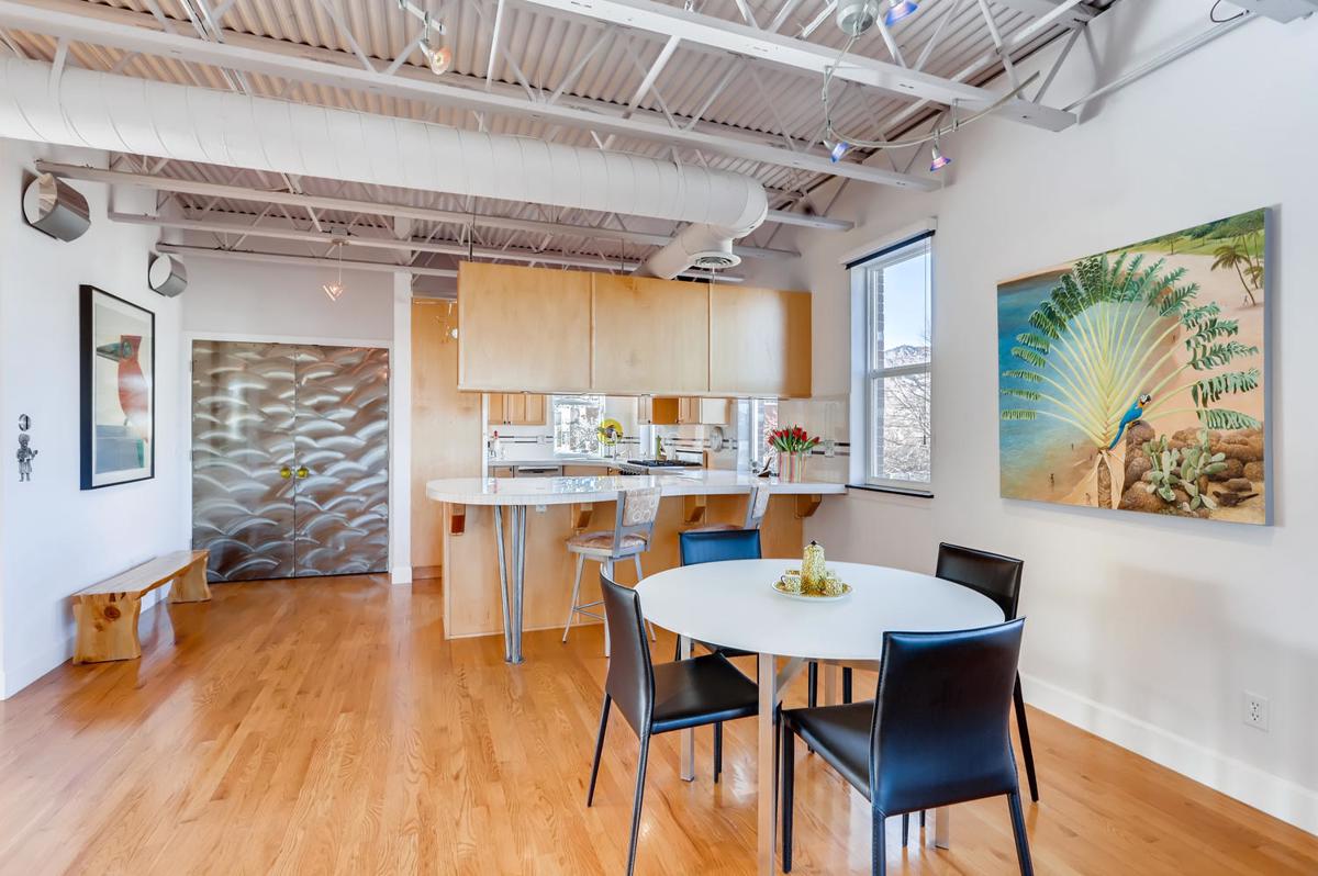 Luxury properties 现代生活在市中心