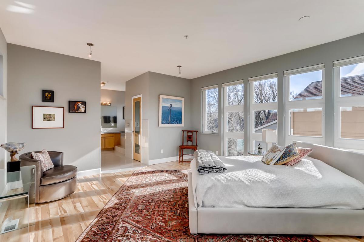 Mansions 现代生活在市中心