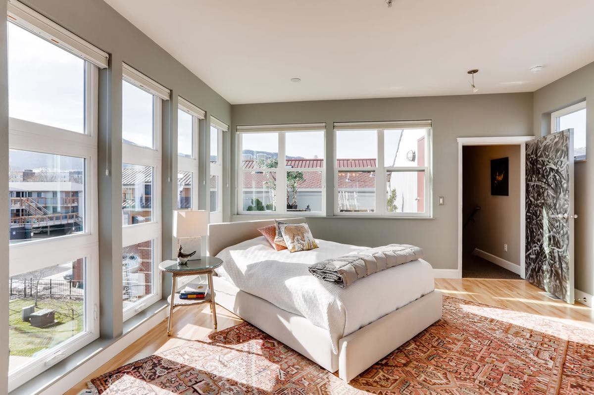 Luxury homes in 现代生活在市中心