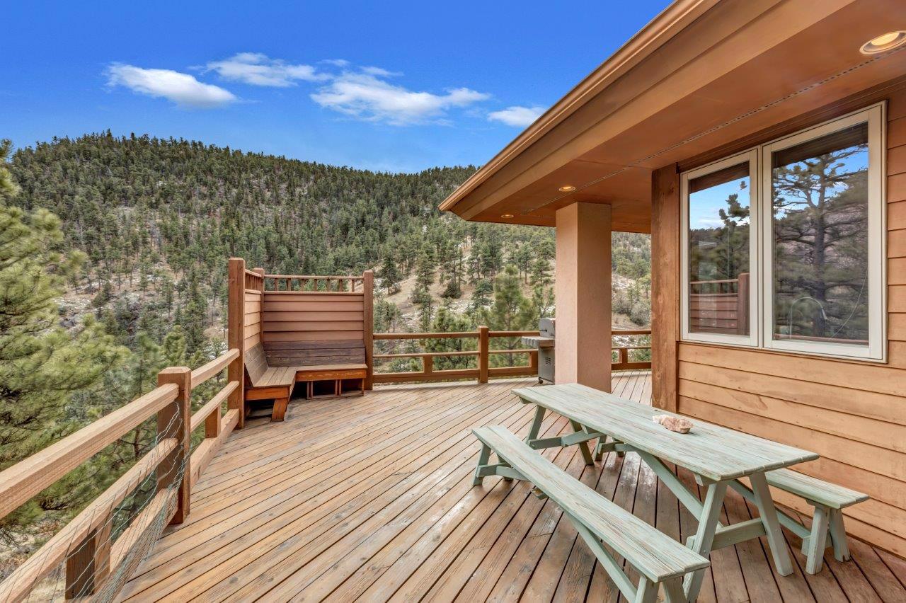 EXCLUSIVE BOULDER COUNTY RIVERFRONT ESTATE Colorado Luxury Homes