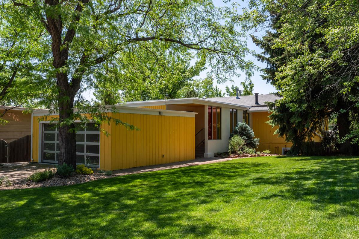 2950 VASSAR DRIVE