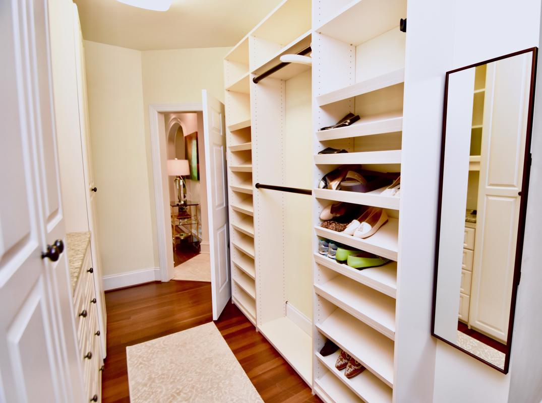 Luxury properties 英俊独特的定制住宅