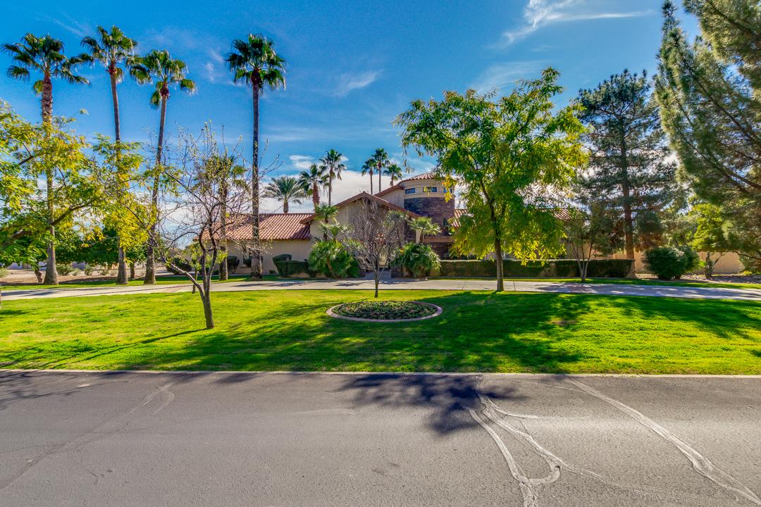 PARADISE VALLEY RETREAT