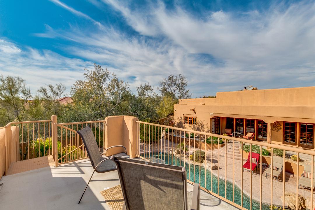 NORTH SCOTTSDALE HOME WITH SEPARATE 1,000 SQ. FT. GUEST HOUSE Arizona
