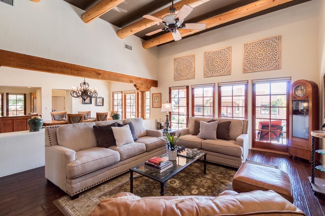 NORTH SCOTTSDALE HOME WITH SEPARATE 1,000 SQ. FT. GUEST HOUSE Arizona