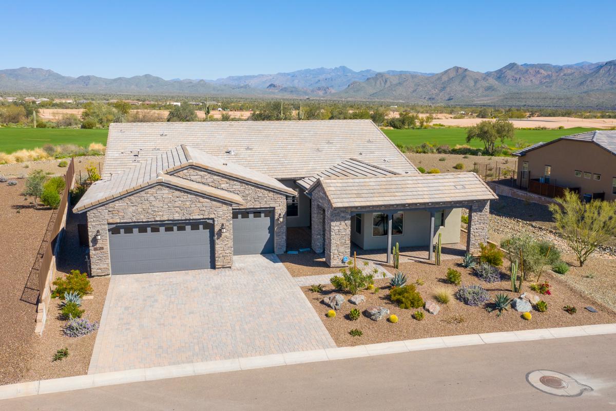 MAJESTIC MOUNTAIN VIEWS & RESORT LIVING IN TRILOGY AT VERDE RIVER