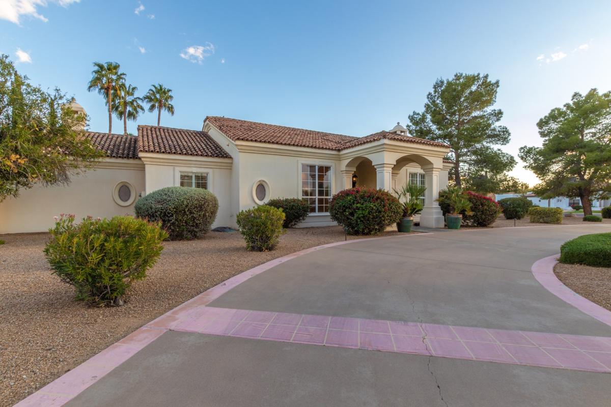 LUXURY SCOTTSDALE CUSTOM HOME