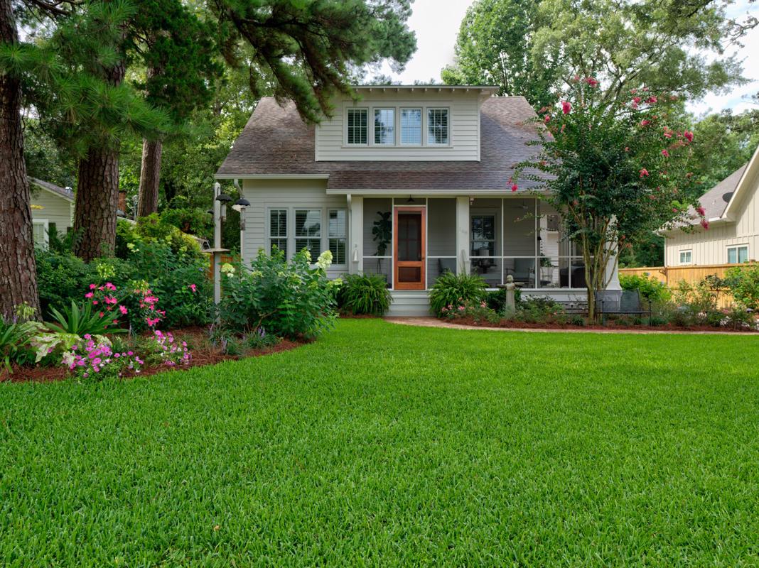 PERFECT HOME FOR OUTDOOR ENTERTAINING!