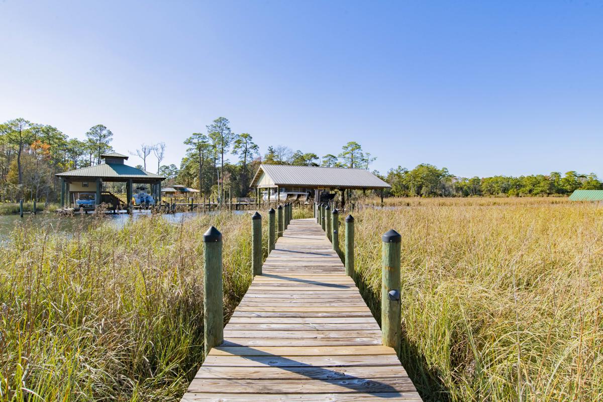Mansions in 门控海滨庄园