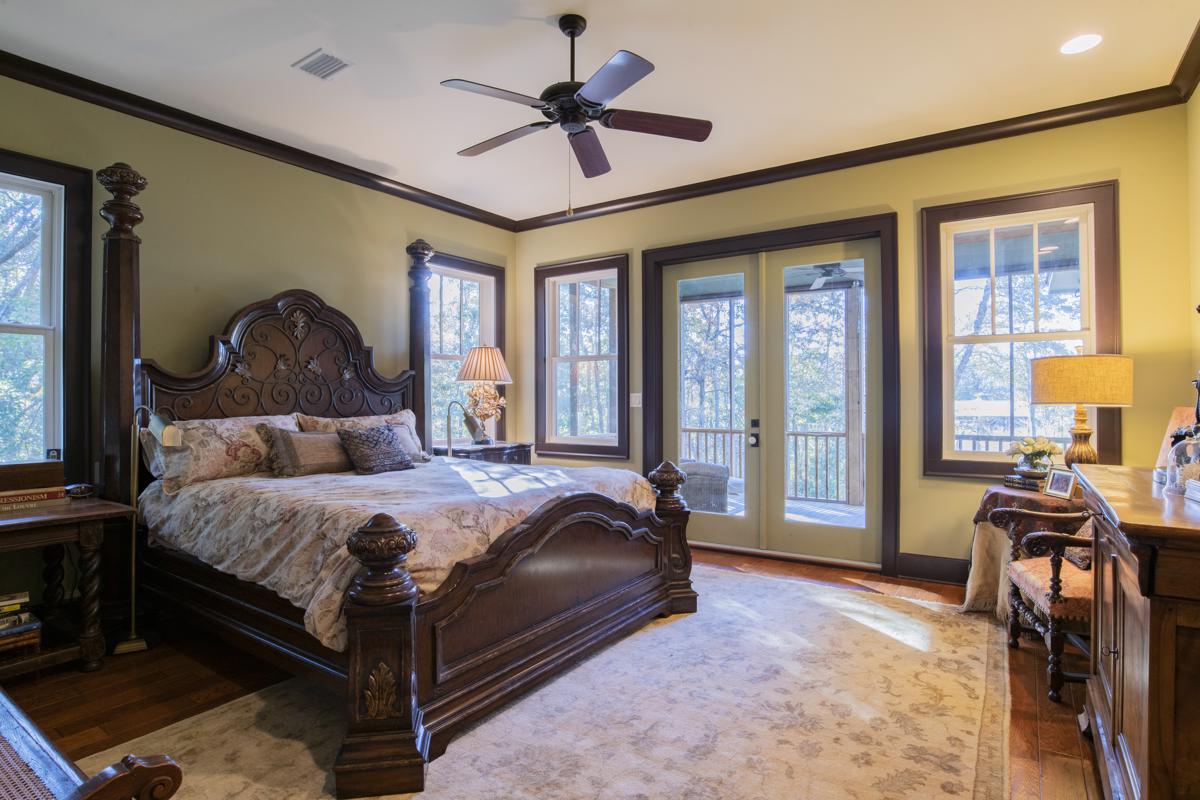 Luxury homes 门控海滨庄园