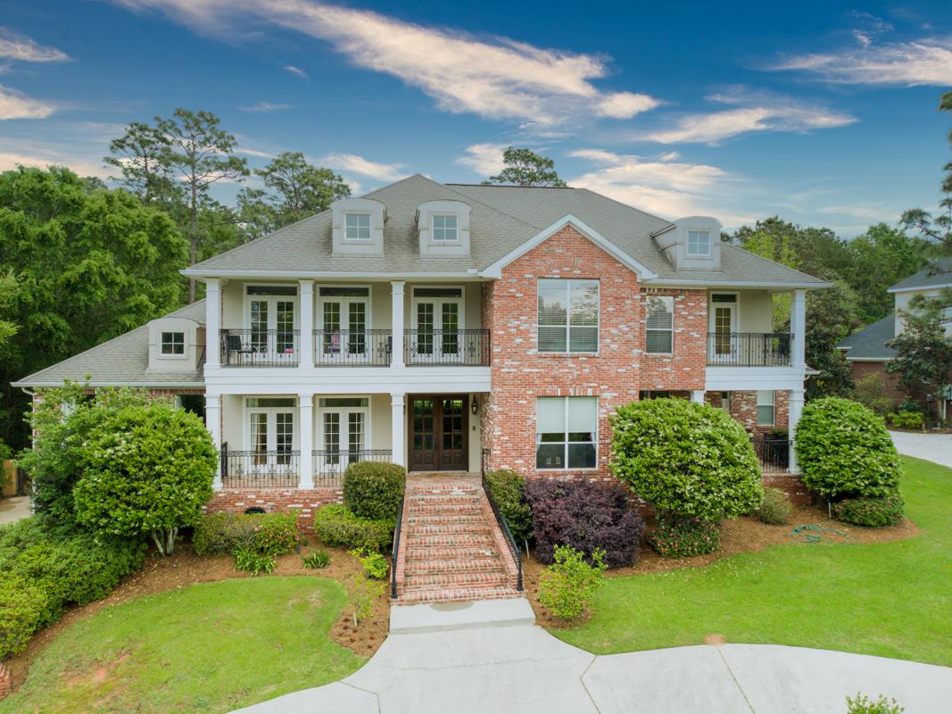 AMAZING HOME IN THE ROCK CREEK GOLF COURSE COMMUNITY
