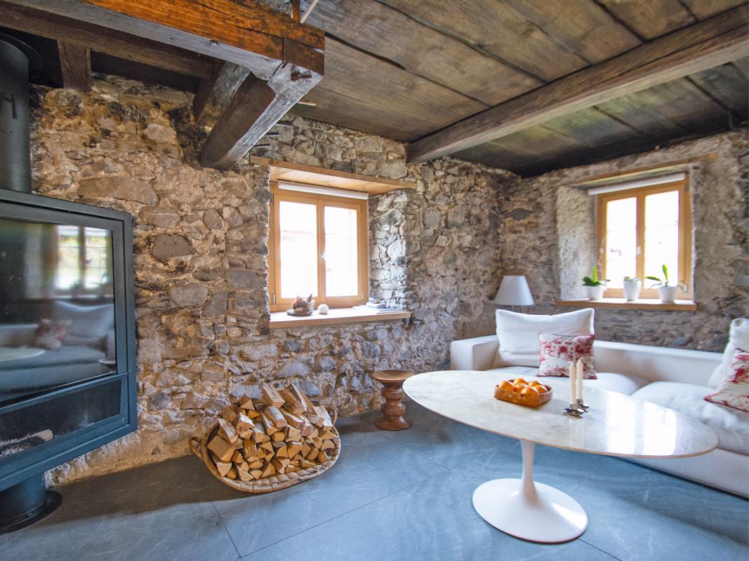 BEAUTIFUL SINGLE MOUNTAIN HOUSE Switzerland Luxury Homes Mansions