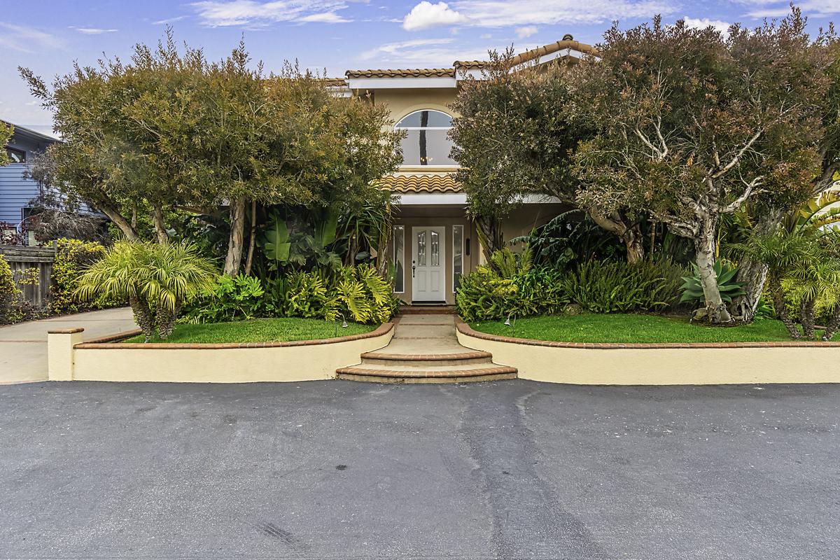 EXCEPTIONAL MORRO BAY HOME