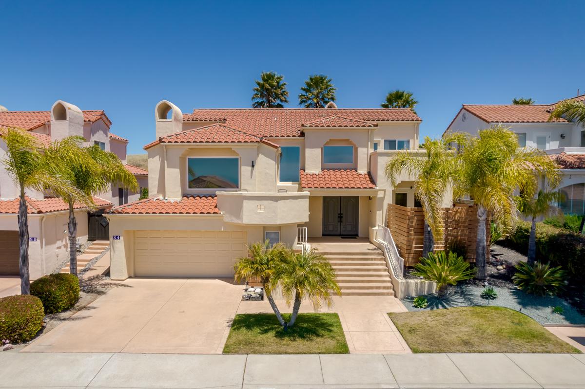 ENJOY PISMO BEACH COASTLINE VIEWS